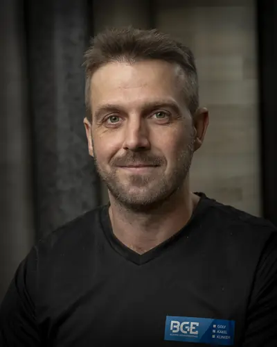 Richard Åström, golvläggare hos Blekinge Golventreprenad, porträtt
